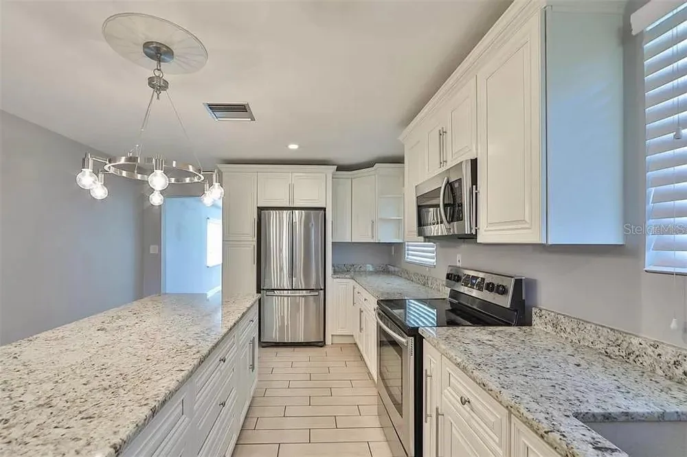3219 W LEROY STREET Tampa, FL 33607