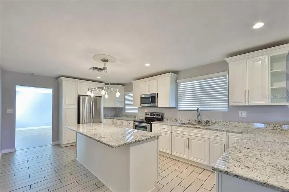 3219 W LEROY STREET Tampa, FL 33607