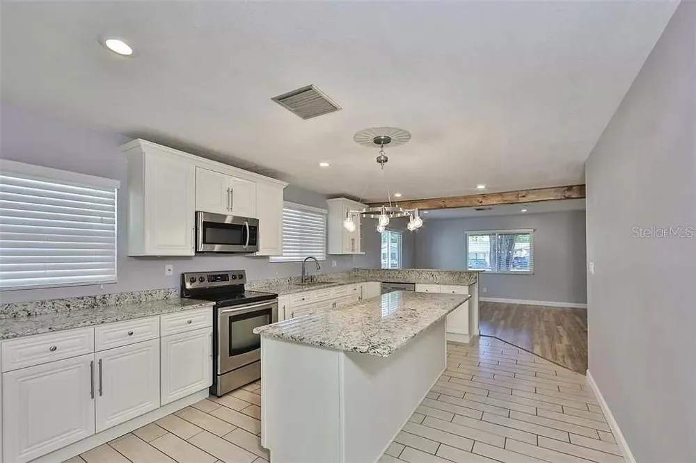 3219 W LEROY STREET Tampa, FL 33607