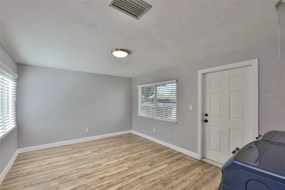 3219 W LEROY STREET Tampa, FL 33607