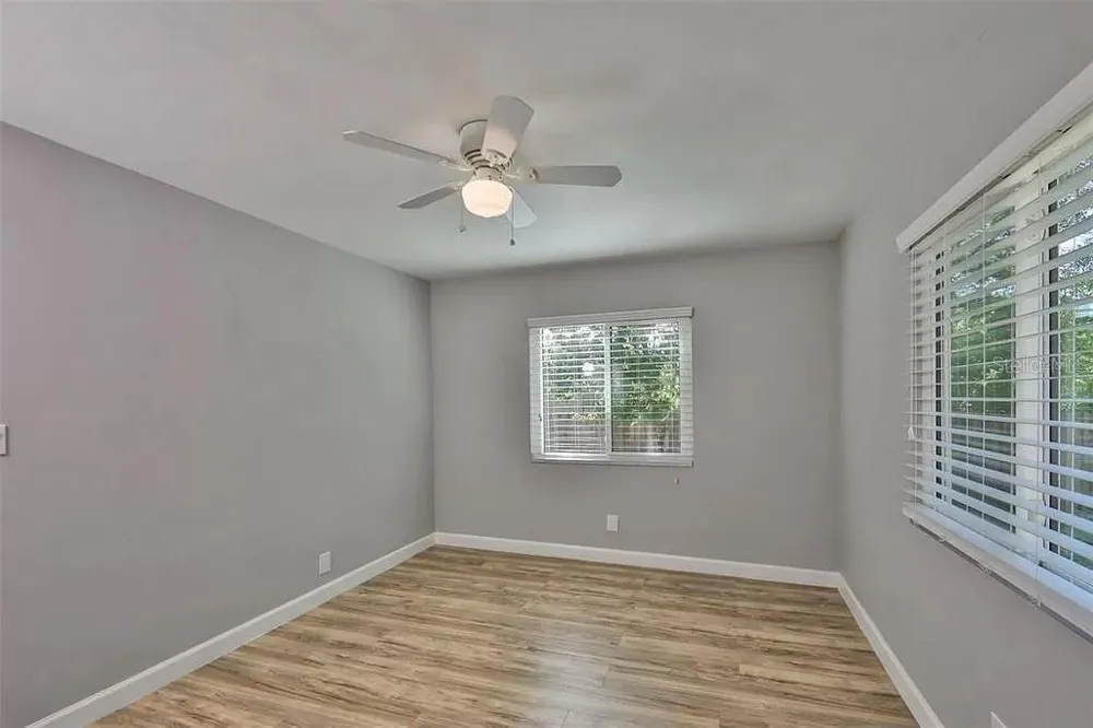 3219 W LEROY STREET Tampa, FL 33607