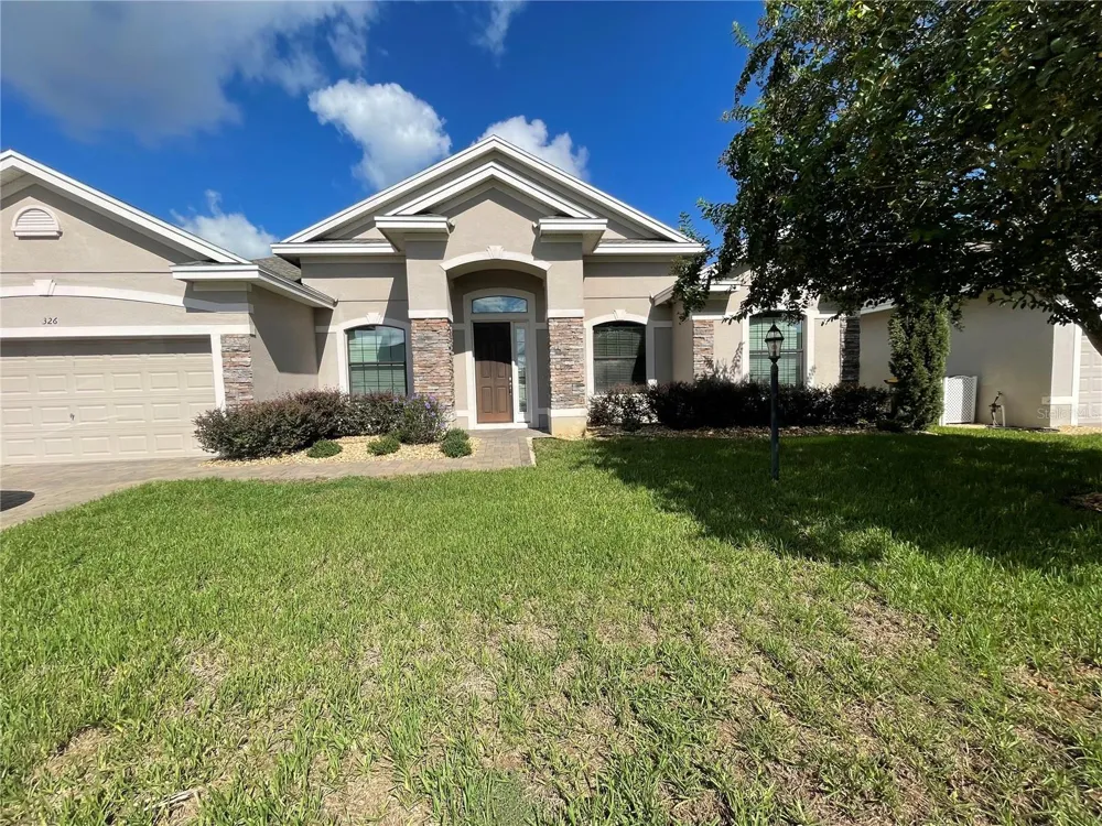 326 LAKE MARIANA WAY Auburndale, FL 33823