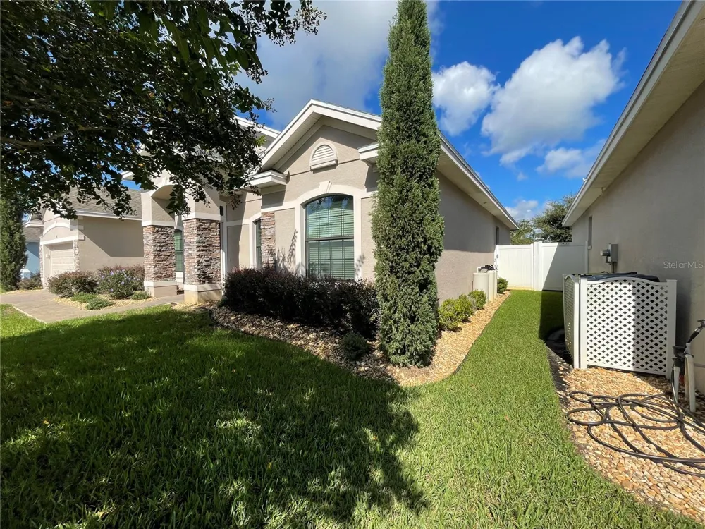 326 LAKE MARIANA WAY Auburndale, FL 33823