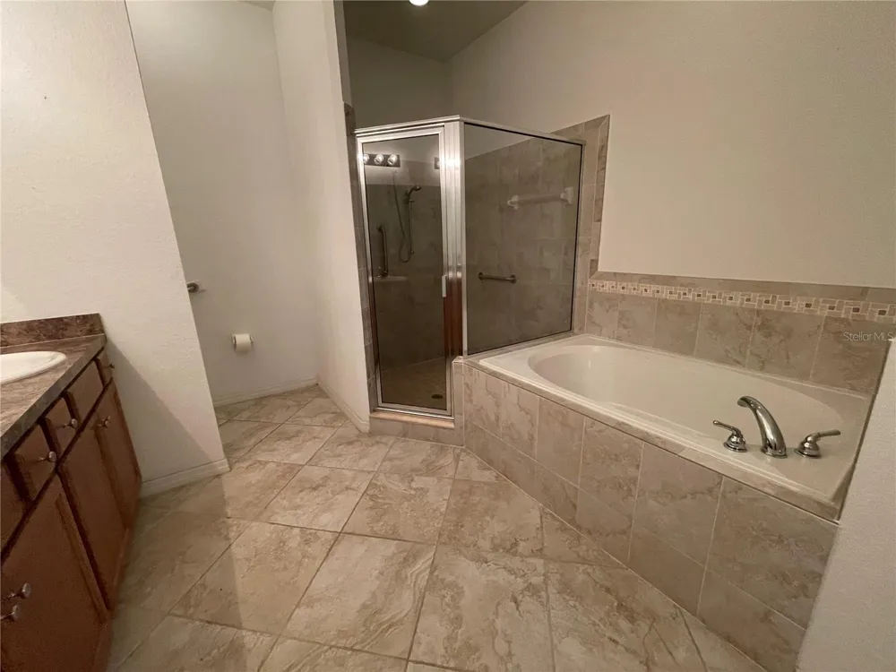 326 LAKE MARIANA WAY Auburndale, FL 33823
