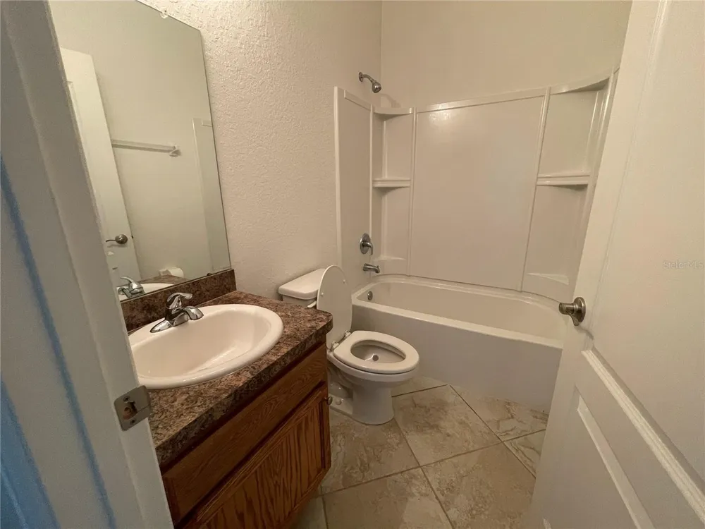 326 LAKE MARIANA WAY Auburndale, FL 33823