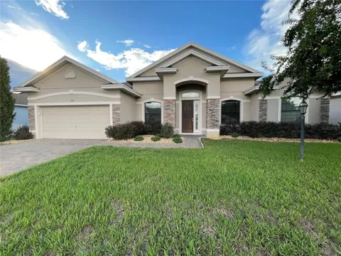 326 LAKE MARIANA WAY