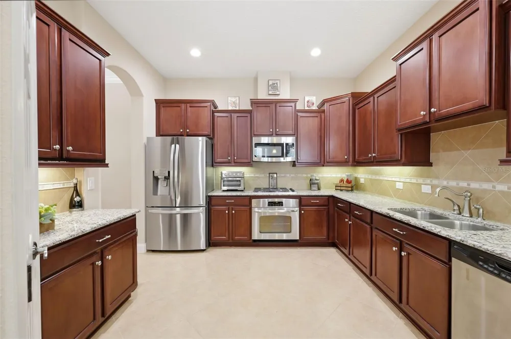 2901 DEVONOAK BOULEVARD Land O Lakes, FL 34638
