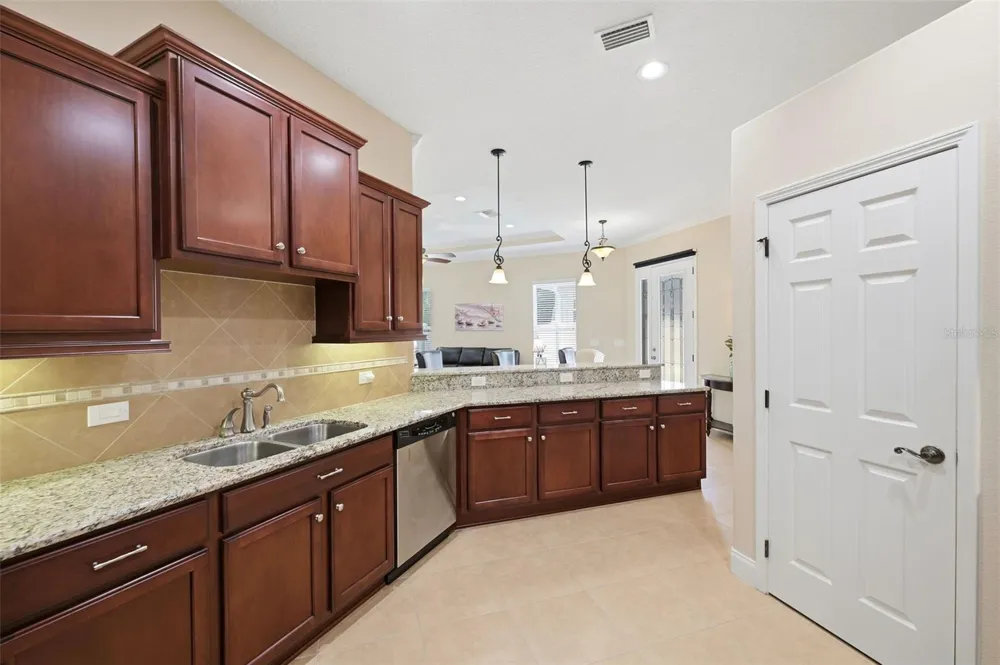 2901 DEVONOAK BOULEVARD Land O Lakes, FL 34638
