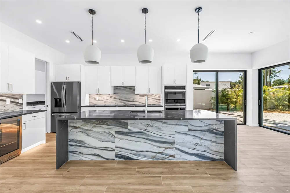 2345 TEMPLE STREET Sarasota, FL 34239