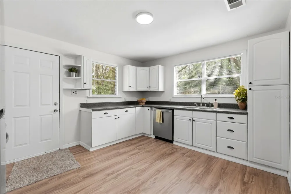 924 MALTAS AVENUE Interlachen, FL 32148