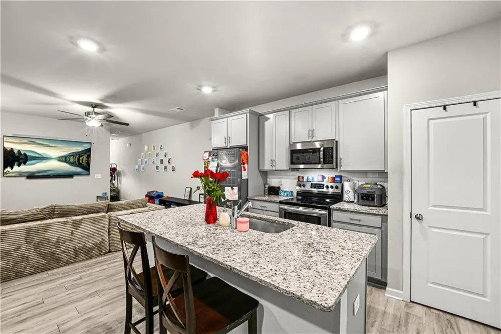 6317 Redan Square Lithonia, GA 30058
