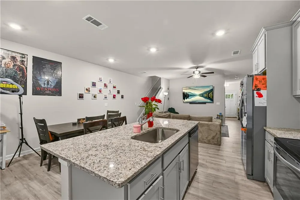 6317 Redan Square Lithonia, GA 30058