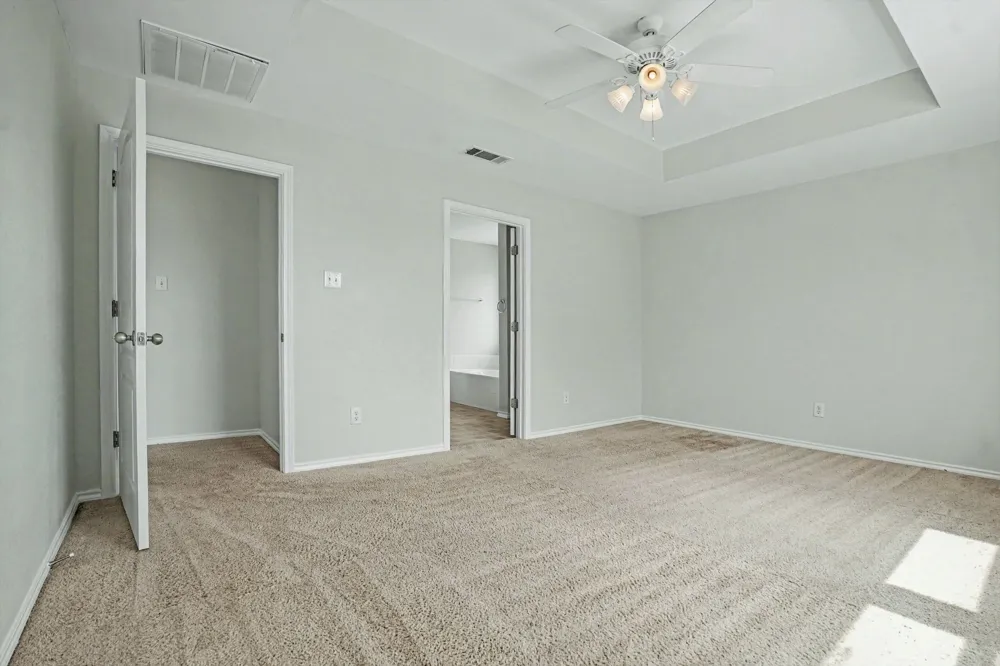 102 Troy Lane Red Oak, TX 75154
