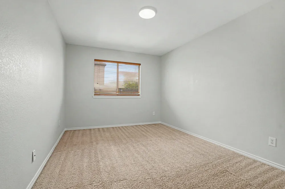 102 Troy Lane Red Oak, TX 75154