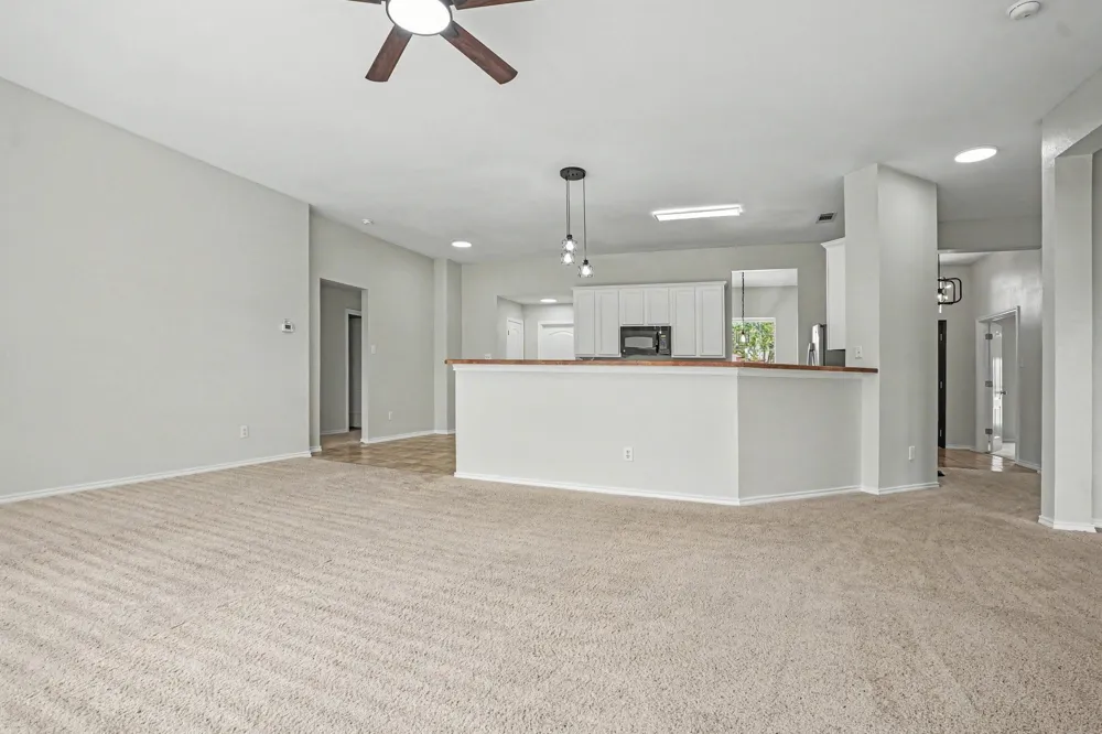 102 Troy Lane Red Oak, TX 75154