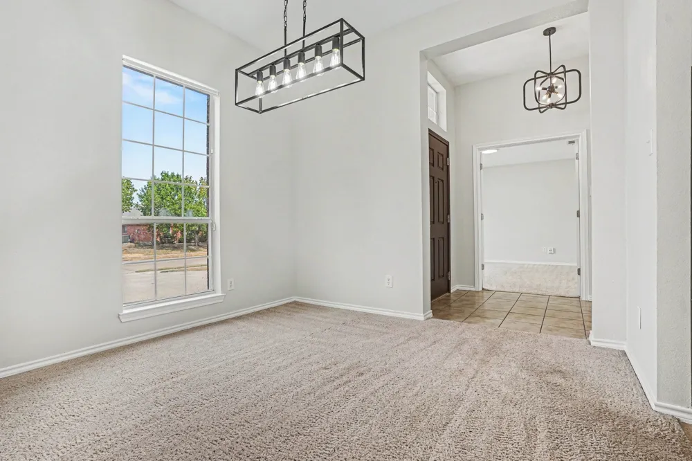 102 Troy Lane Red Oak, TX 75154