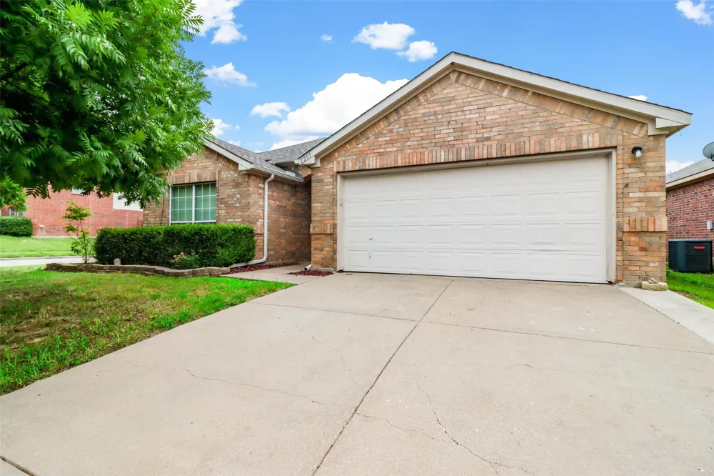 1201 Caroline Drive Princeton, TX 75407