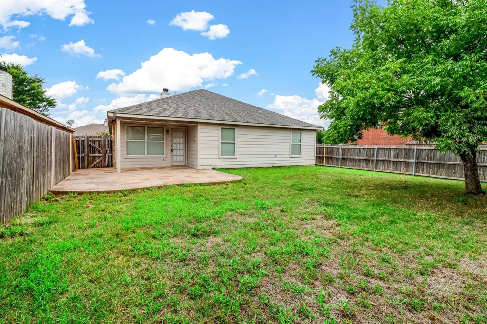 1201 Caroline Drive Princeton, TX 75407