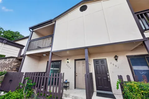 3993 Tanglewilde Street #3993