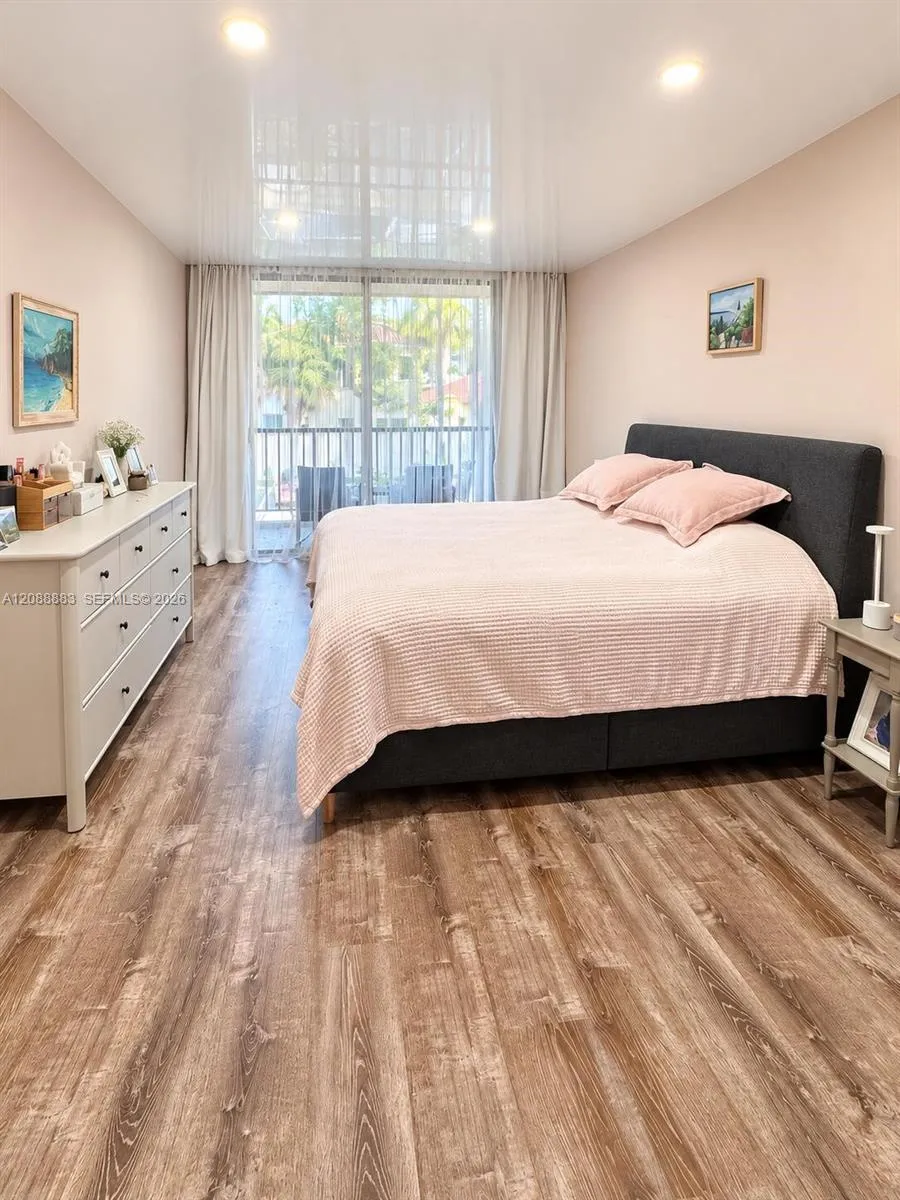 2001 Atlantic Shores Blvd #206 Hallandale Beach, FL 33009