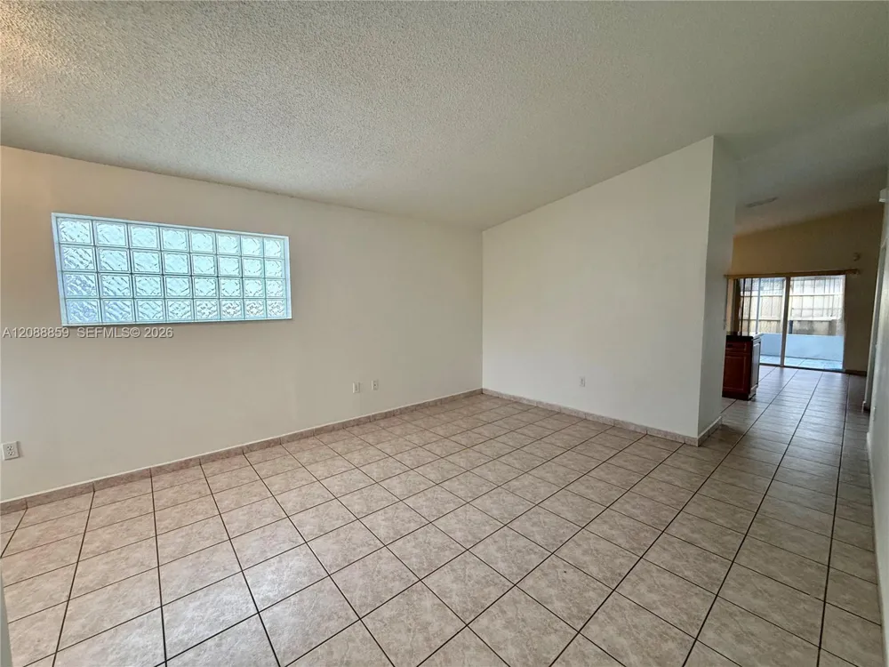 3559 W 71st Ter #0 Hialeah, FL 33018