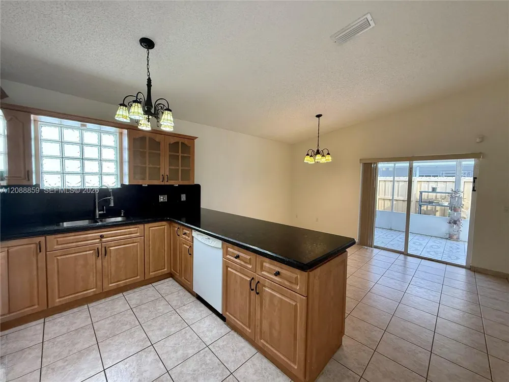 3559 W 71st Ter #0 Hialeah, FL 33018