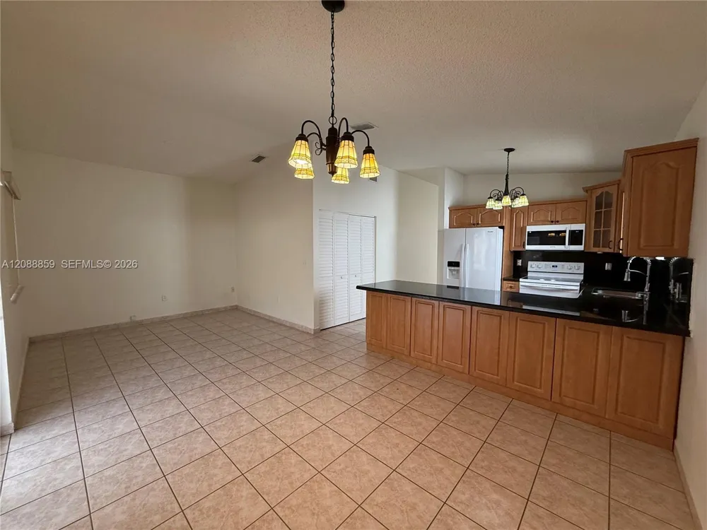 3559 W 71st Ter #0 Hialeah, FL 33018