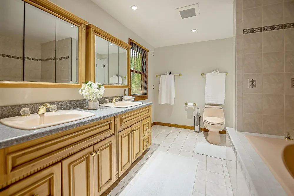 2764 Lowell Road Ann Arbor, MI 48103