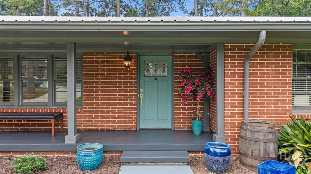 535 Riverhill Athens, GA 30606