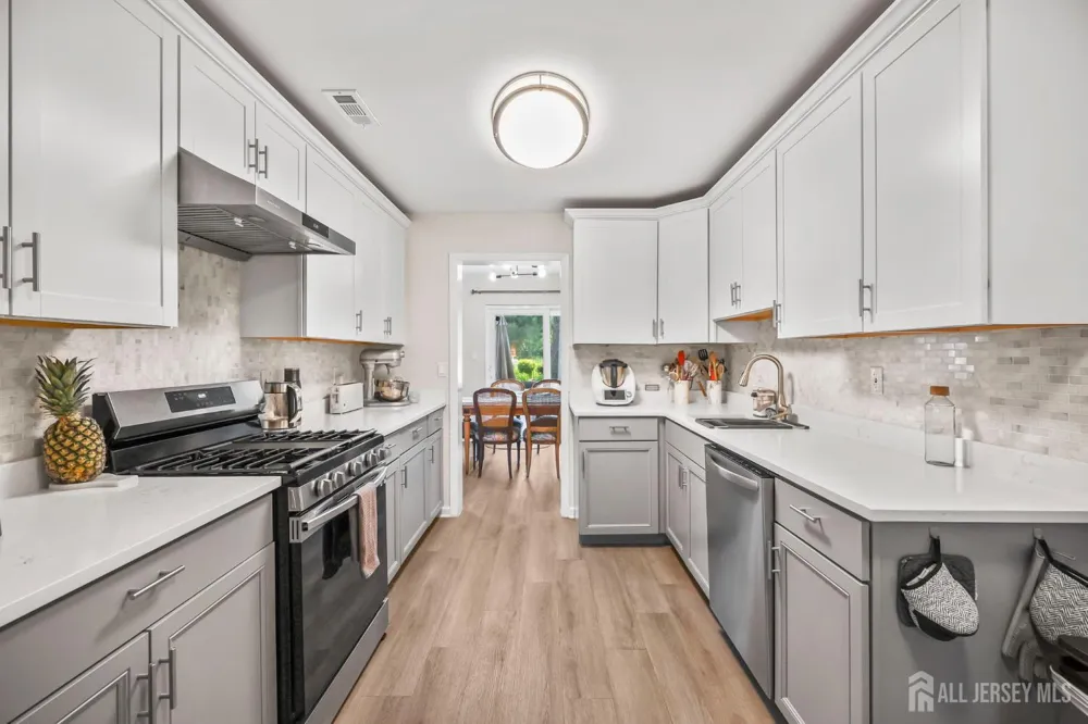 81 Thoreau Drive Plainsboro, NJ 08536