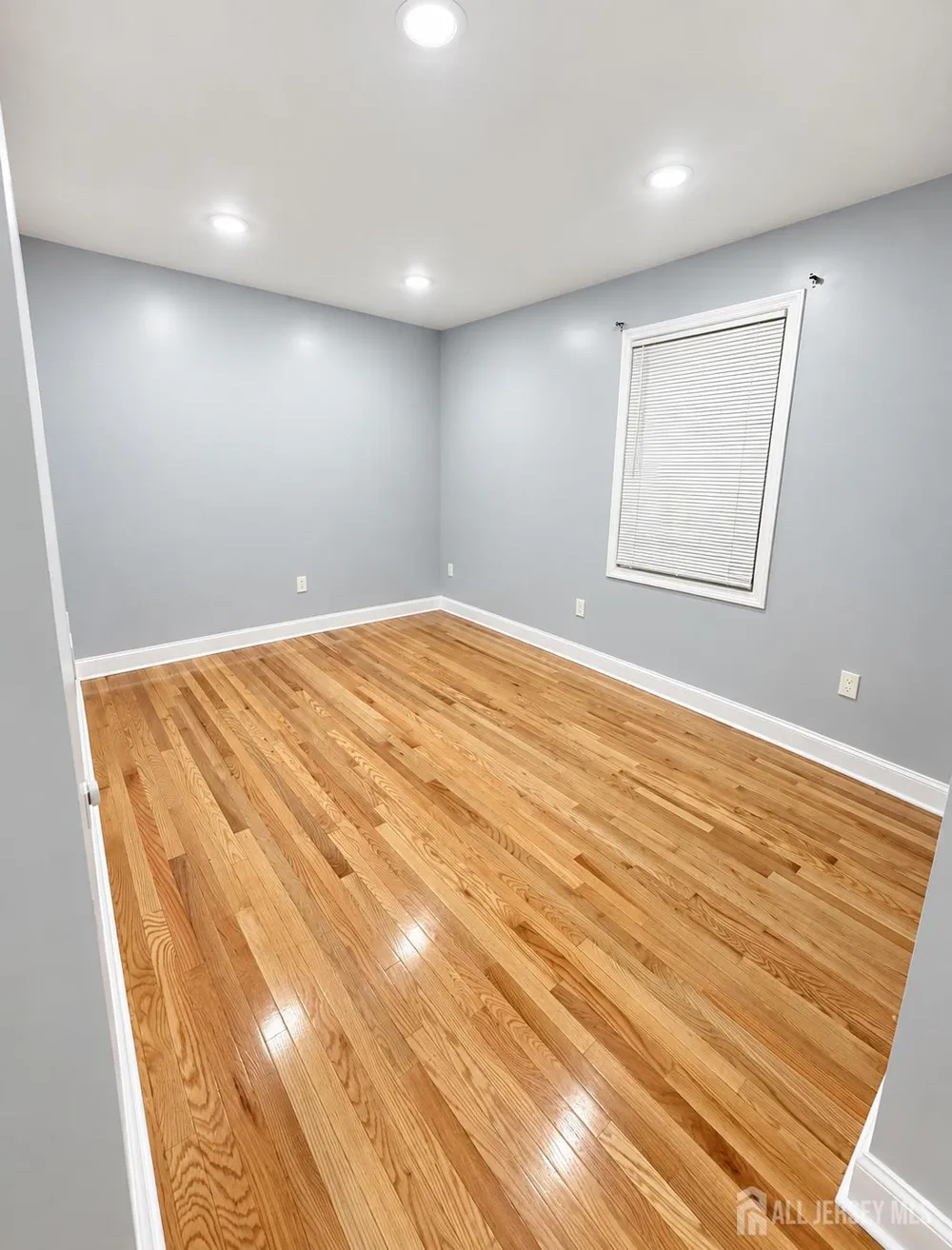 457 Division Street Perth Amboy, NJ 08861
