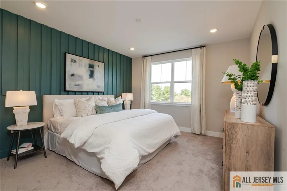 179 Leona Stewart Lane Pennington, NJ 08534