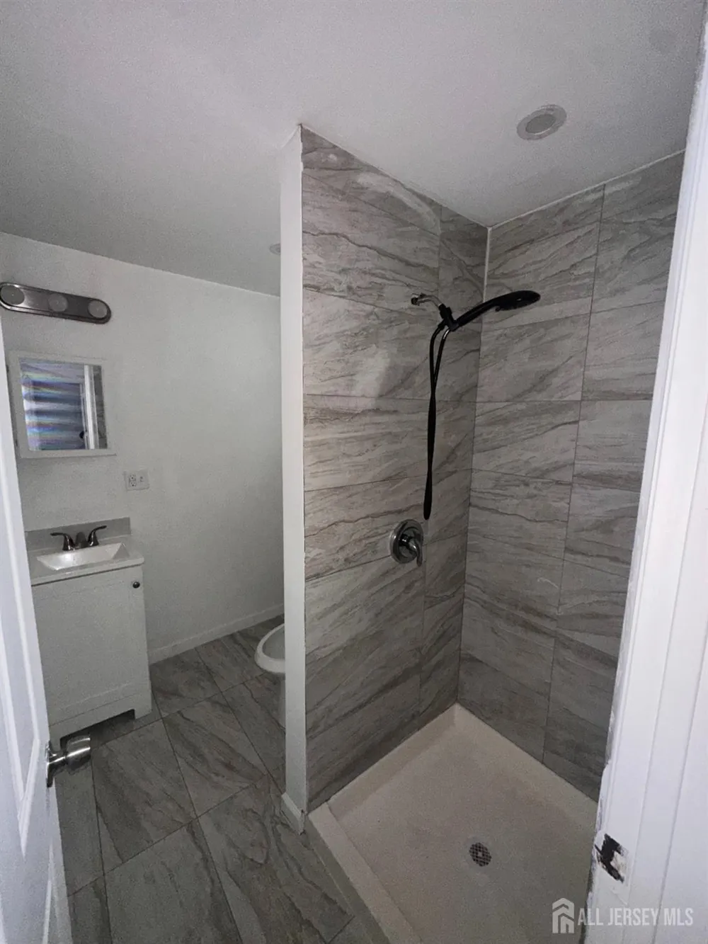 308 2nd Street #1 Elizabeth, NJ 07206