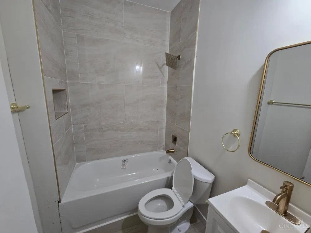 3110 River Road Cincinnati, OH 45204