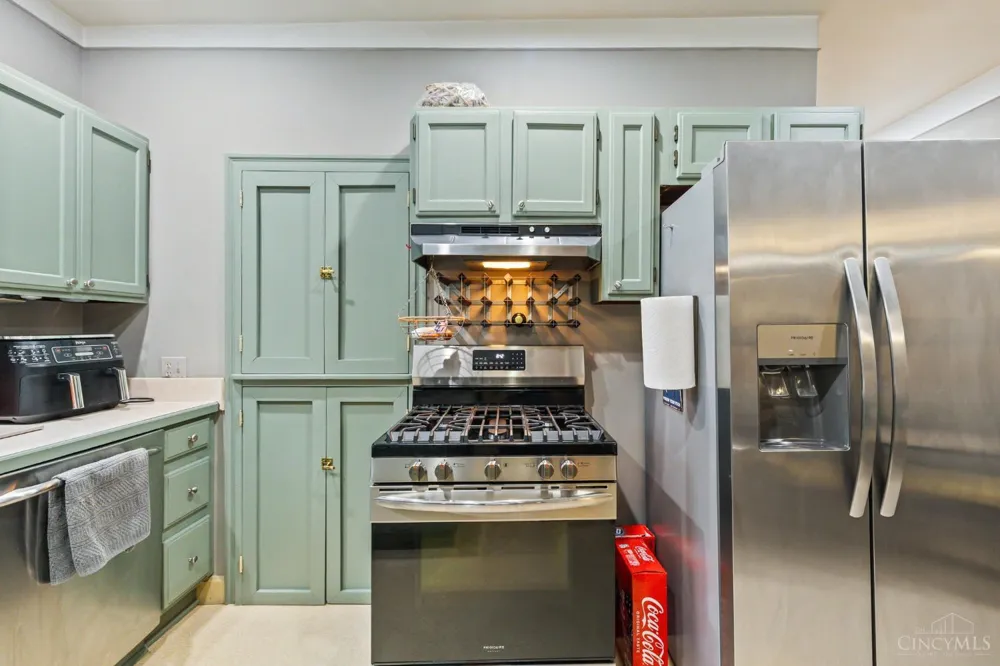 3093 Diehl Road Green, OH 45211