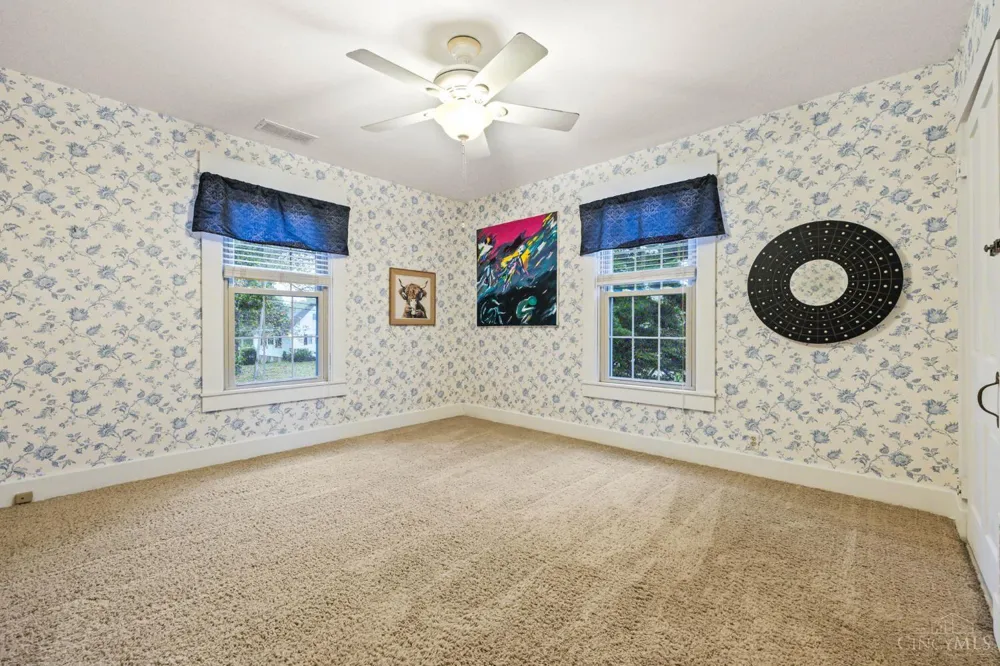 3093 Diehl Road Green, OH 45211