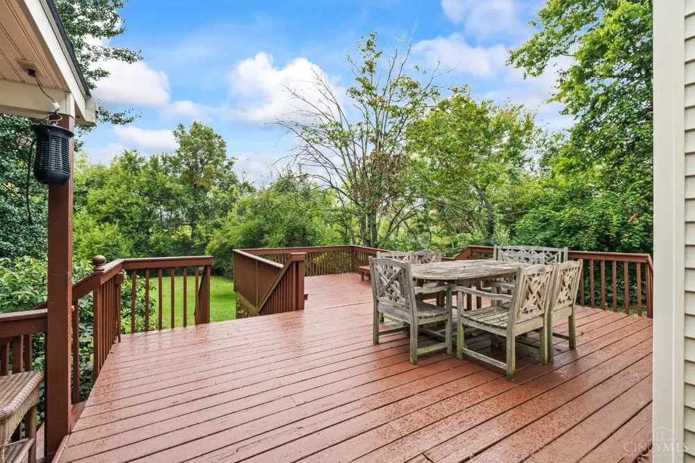3093 Diehl Road Green, OH 45211
