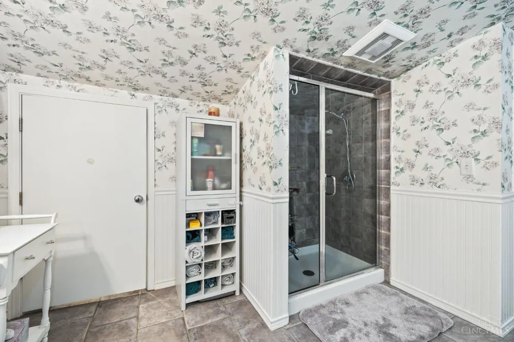 3093 Diehl Road Green, OH 45211