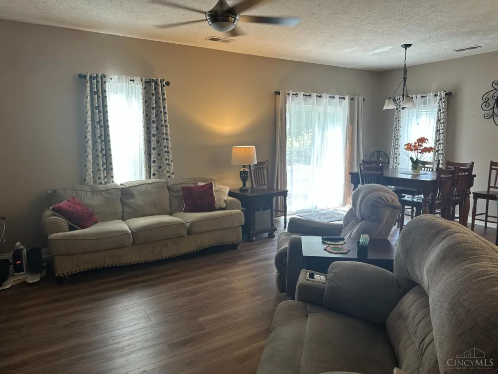 3510 Chestnut Park Lane Miami, OH 45002