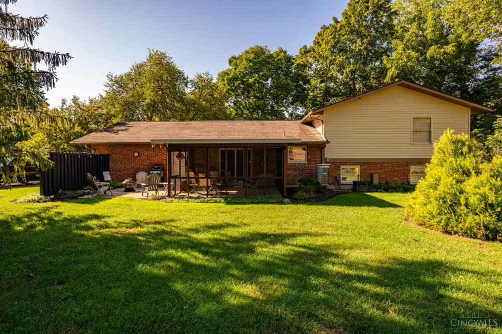 8972 Deep Forest Lane Washington, OH 45458