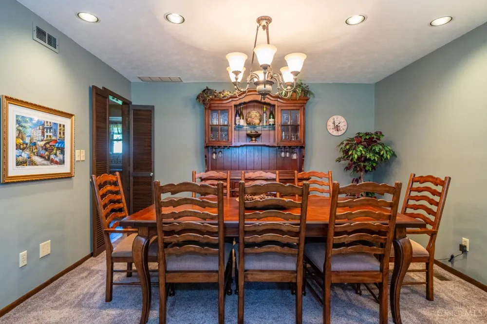 8972 Deep Forest Lane Washington, OH 45458