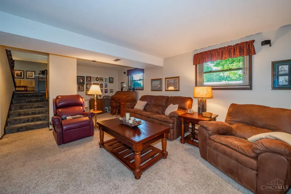8972 Deep Forest Lane Washington, OH 45458
