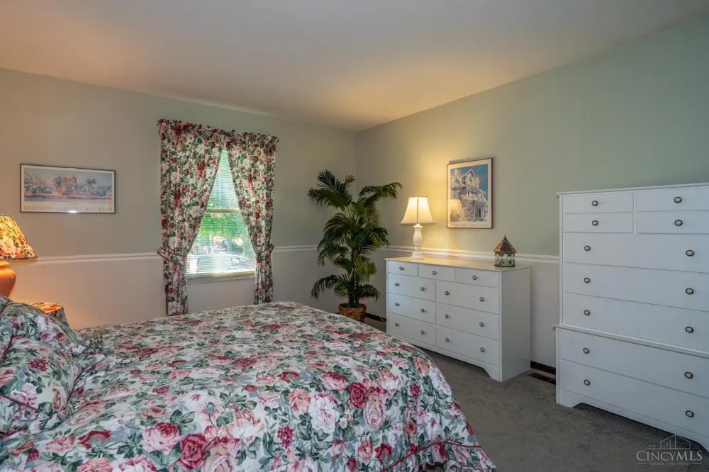 8972 Deep Forest Lane Washington, OH 45458