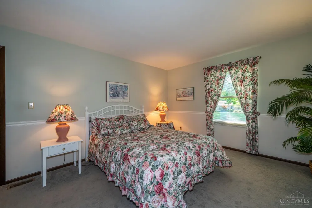 8972 Deep Forest Lane Washington, OH 45458