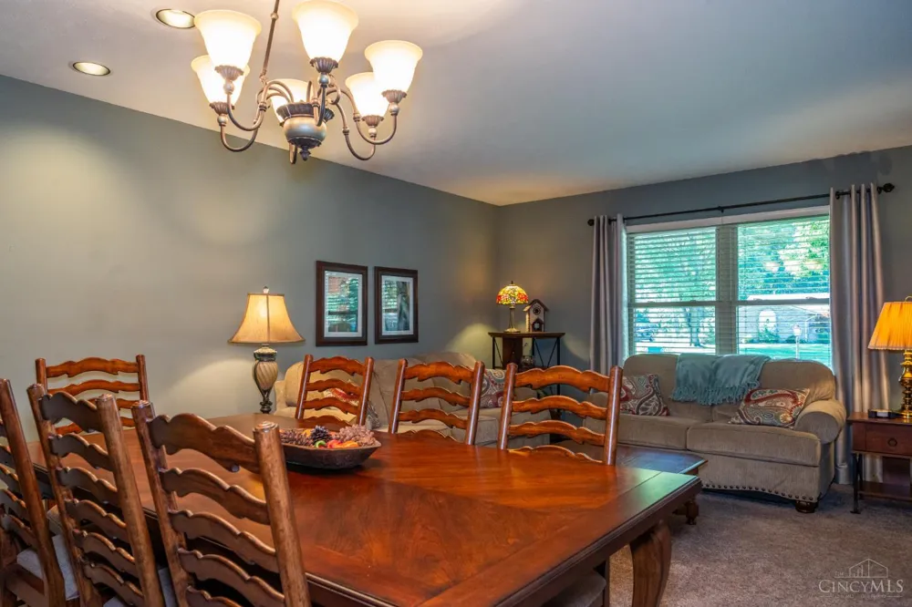 8972 Deep Forest Lane Washington, OH 45458