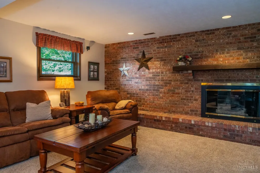 8972 Deep Forest Lane Washington, OH 45458