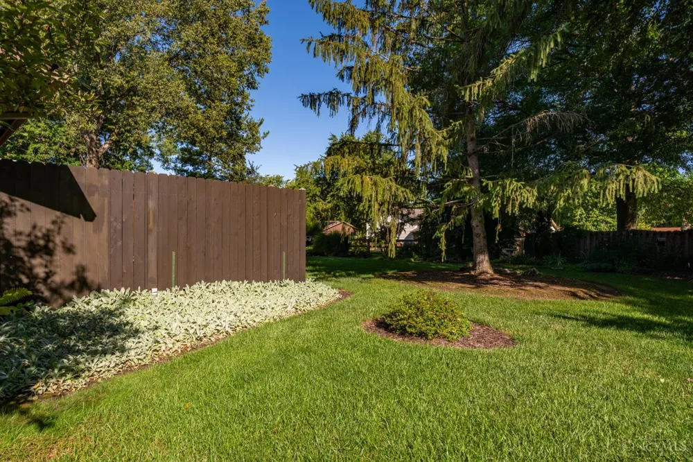 8972 Deep Forest Lane Washington, OH 45458