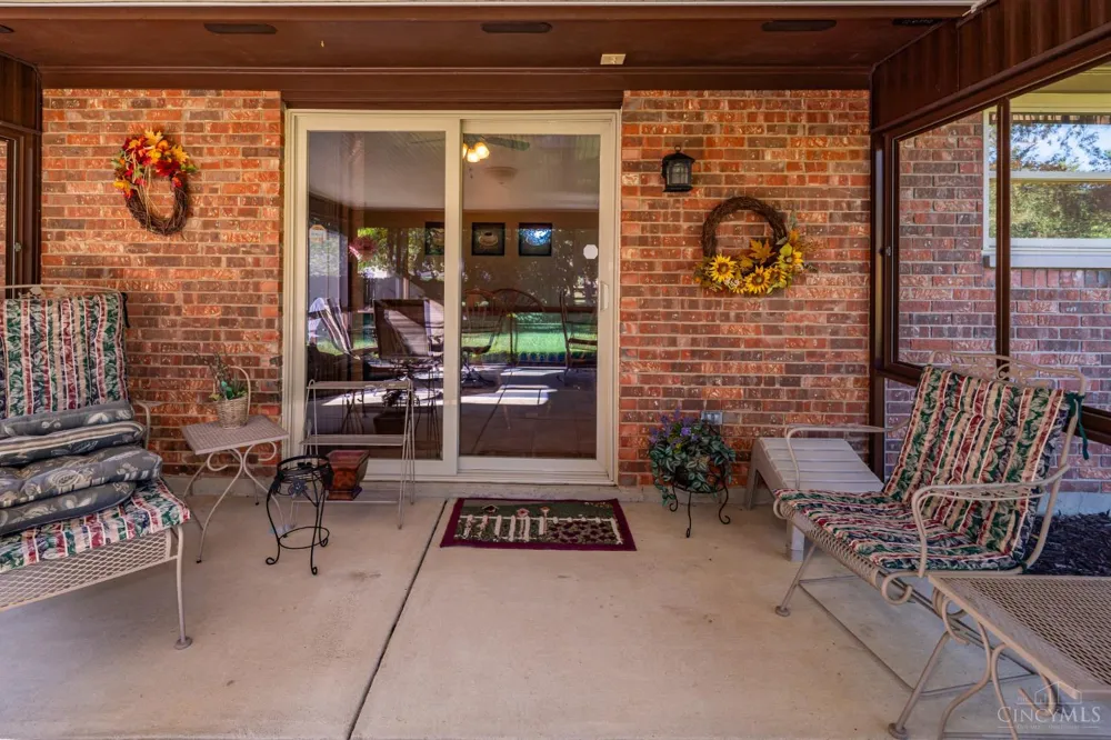 8972 Deep Forest Lane Washington, OH 45458