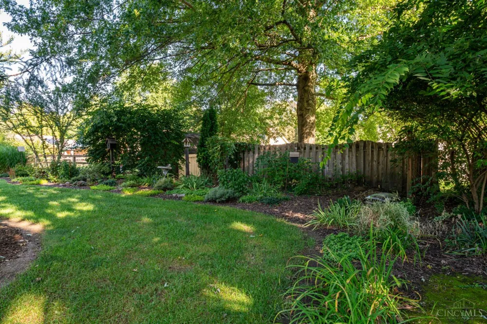8972 Deep Forest Lane Washington, OH 45458