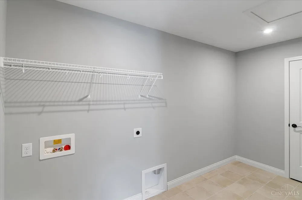 2466 Bent Grass Drive Beavercreek, OH 45431